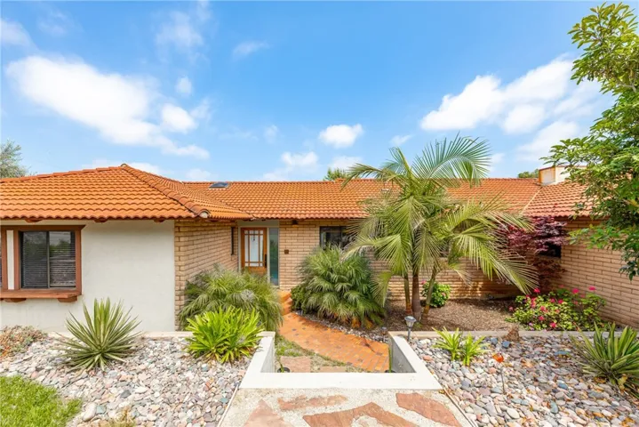 Front of home, with nice landscape design