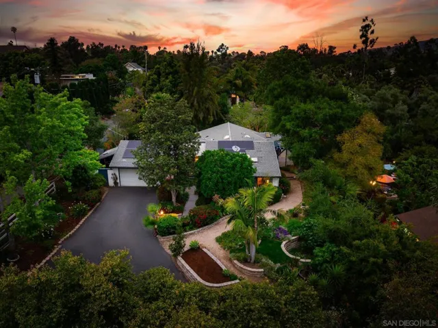 1836 Via Entrada, Fallbrook, California 92028
