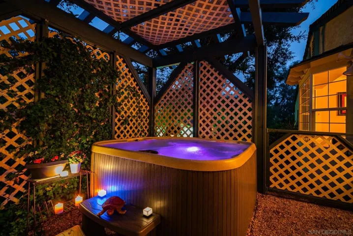 1836 Via Entrada, Fallbrook, California 92028