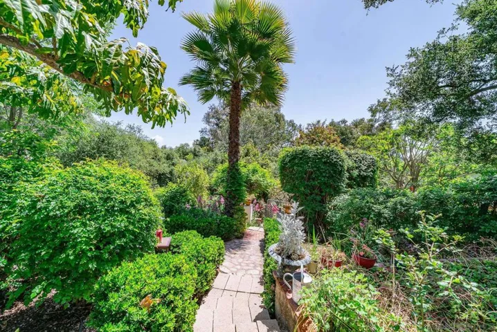 1836 Via Entrada, Fallbrook, California 92028