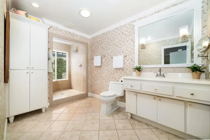 1836 Via Entrada, Fallbrook, California 92028