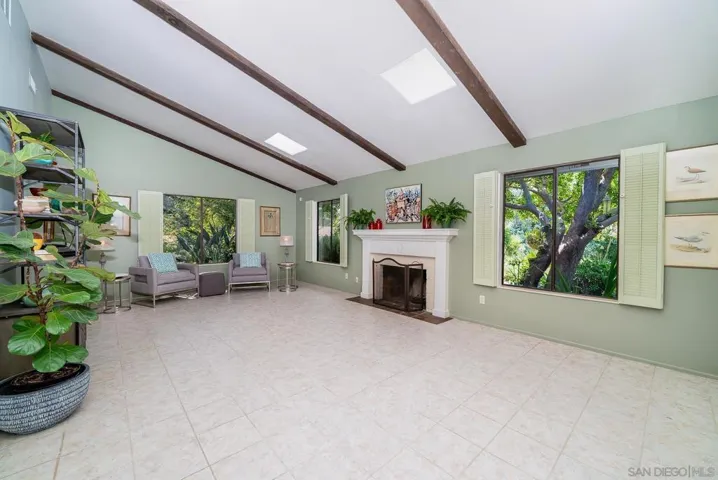 1836 Via Entrada, Fallbrook, California 92028