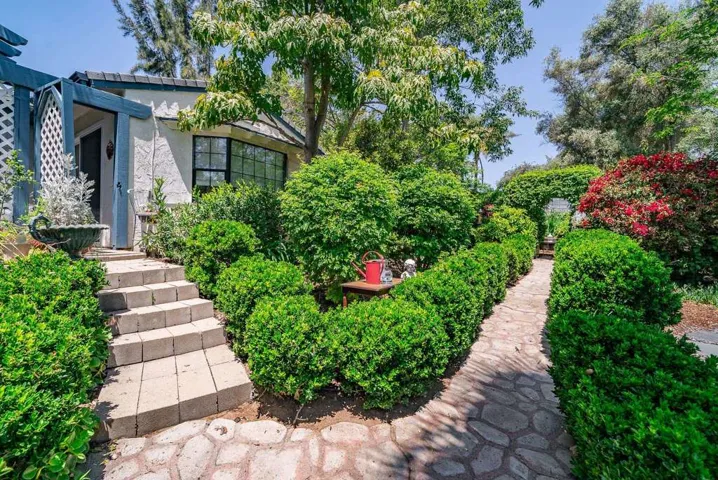 1836 Via Entrada, Fallbrook, California 92028