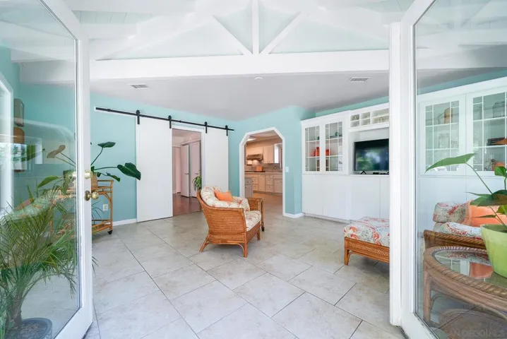 1836 Via Entrada, Fallbrook, California 92028