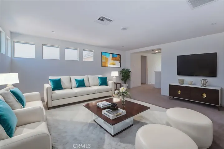 Loft - Virtually staged