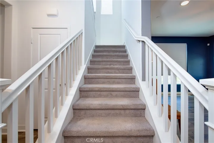 Upstairs leads to the additional 3 bedrooms, 2 bathrooms and an extra large loft.