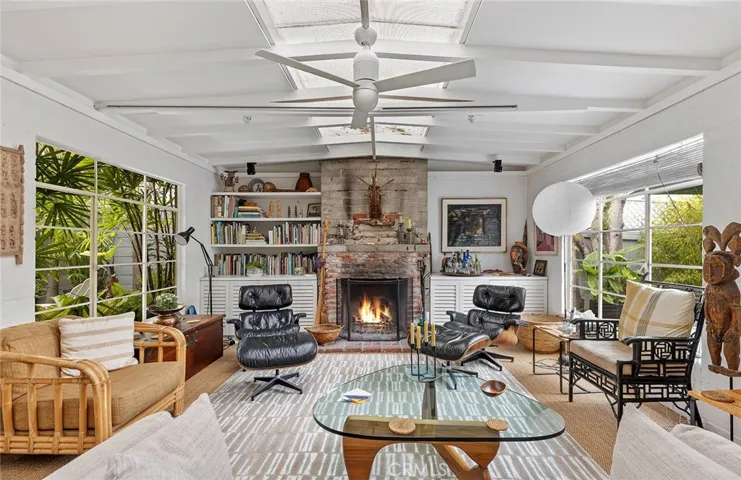 1445 Santa Cruz Street, Laguna Beach, California 92651