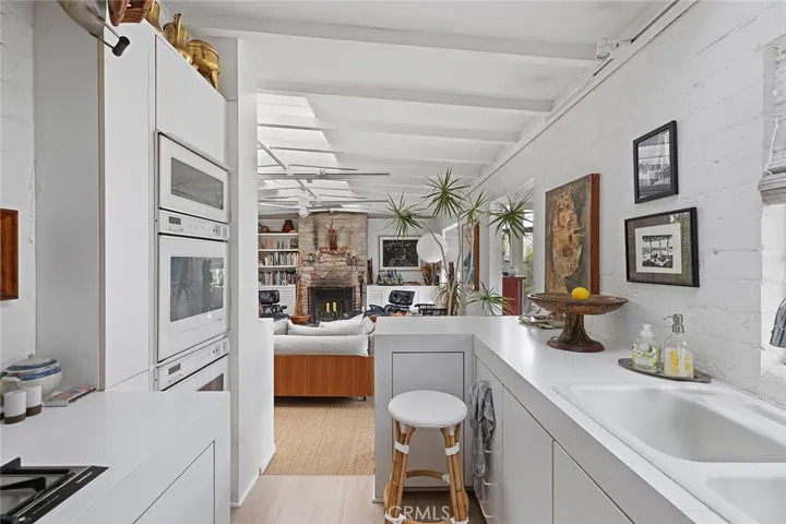 1445 Santa Cruz Street, Laguna Beach, California 92651