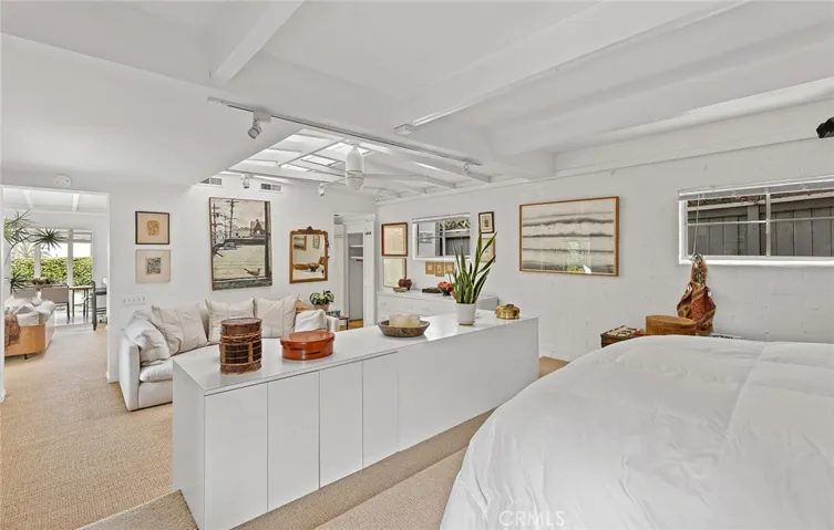 1445 Santa Cruz Street, Laguna Beach, California 92651