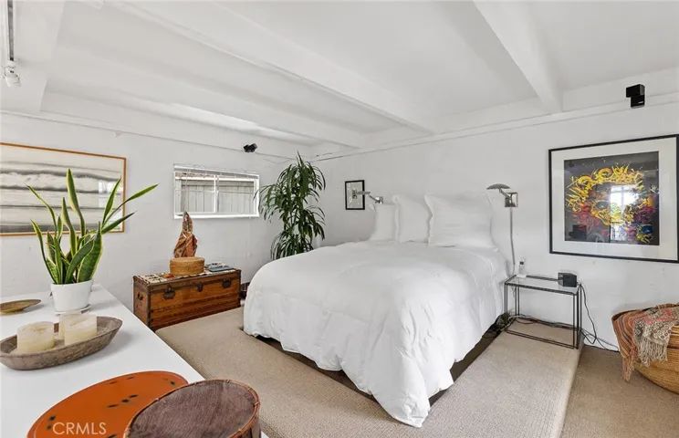1445 Santa Cruz Street, Laguna Beach, California 92651