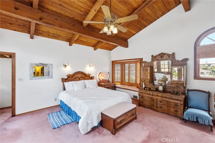 2304 Pine Avenue, Manhattan Beach, California 90266