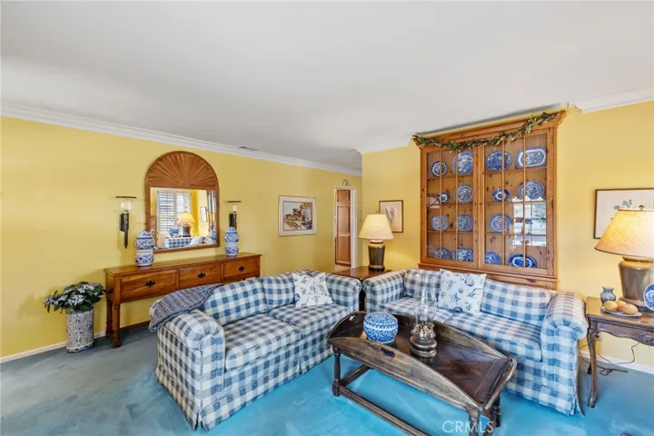 2304 Pine Avenue, Manhattan Beach, California 90266