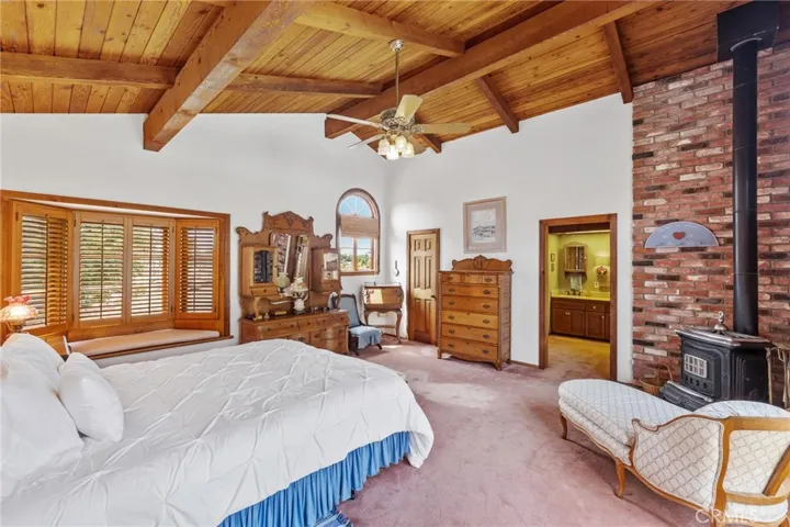 2304 Pine Avenue, Manhattan Beach, California 90266