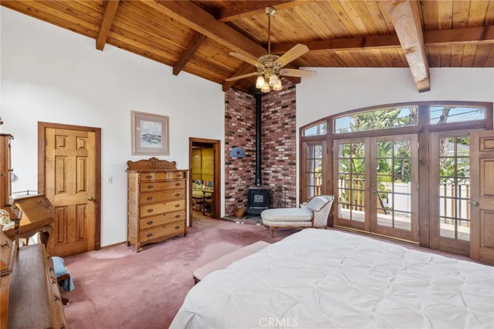 2304 Pine Avenue, Manhattan Beach, California 90266