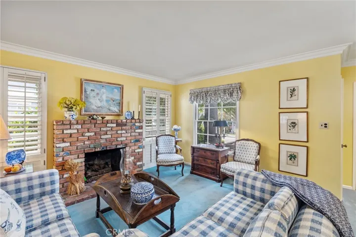 2304 Pine Avenue, Manhattan Beach, California 90266