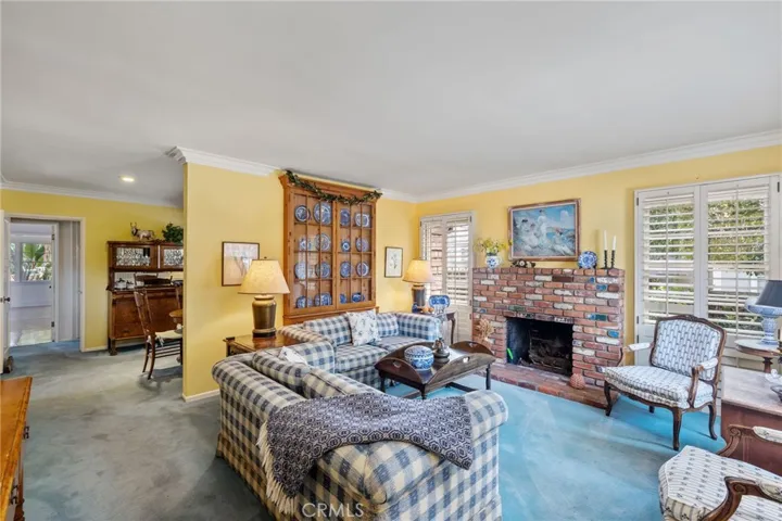 2304 Pine Avenue, Manhattan Beach, California 90266