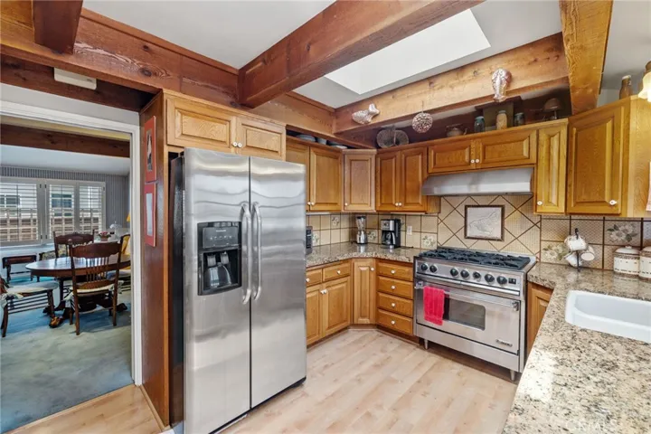 2304 Pine Avenue, Manhattan Beach, California 90266