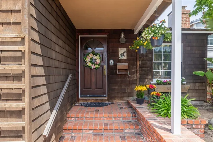 2304 Pine Avenue, Manhattan Beach, California 90266