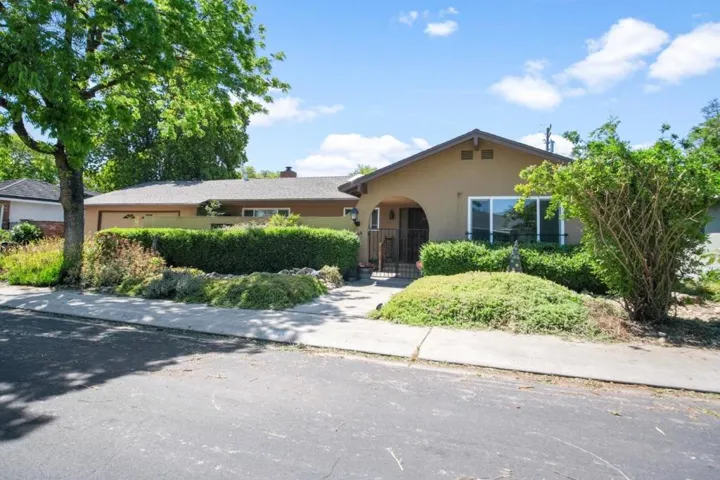 1008 Lexington Drive, Modesto, California 95350