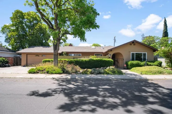 1008 Lexington Drive, Modesto, California 95350