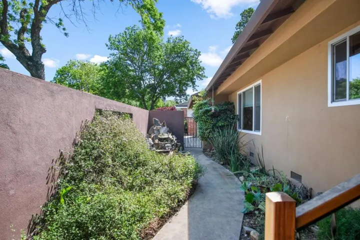 1008 Lexington Drive, Modesto, California 95350
