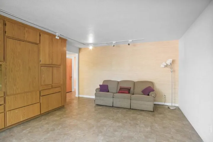 1008 Lexington Drive, Modesto, California 95350