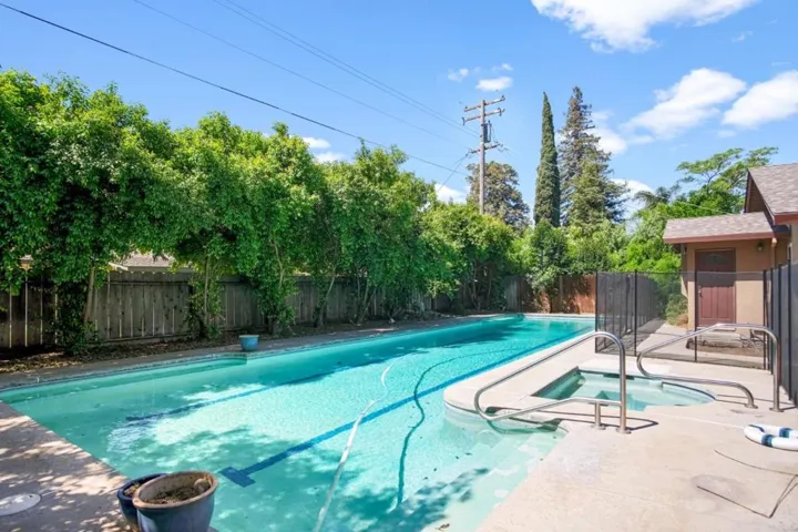 1008 Lexington Drive, Modesto, California 95350