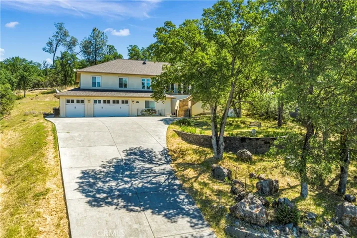 19088 Moon Ridge Road, Hidden Valley Lake, California 95467