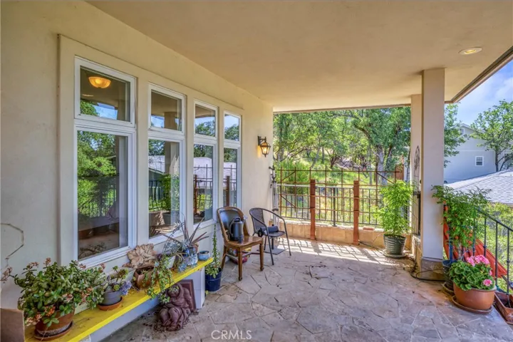 19088 Moon Ridge Road, Hidden Valley Lake, California 95467