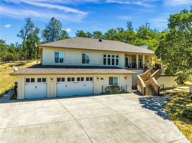 19088 Moon Ridge Road, Hidden Valley Lake, California 95467