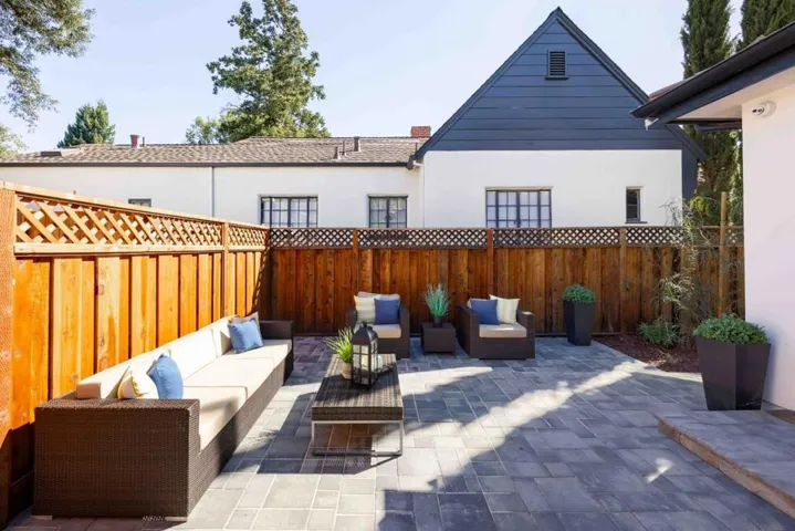 115 Rinconada Avenue, Palo Alto, California 94301