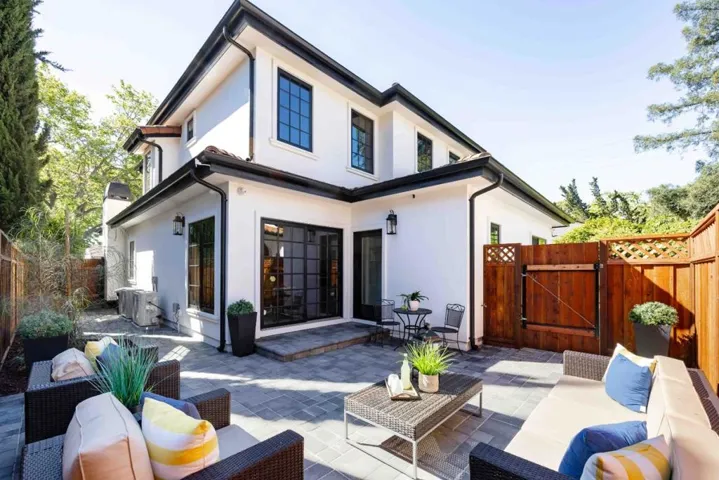 115 Rinconada Avenue, Palo Alto, California 94301