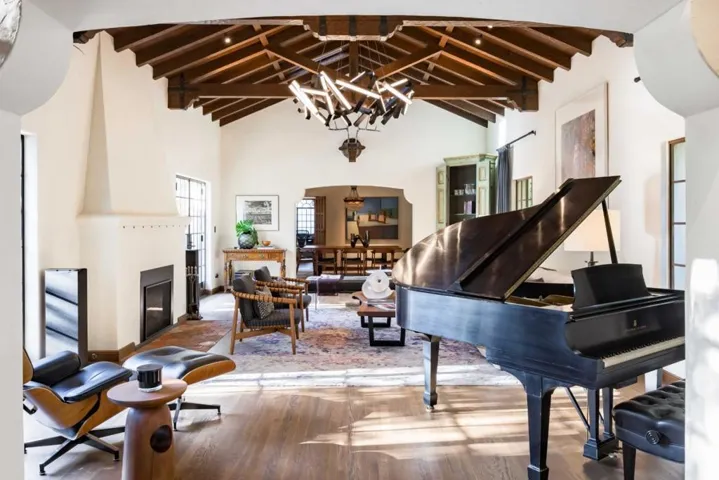 420 Maple Street, Palo Alto, California 94301