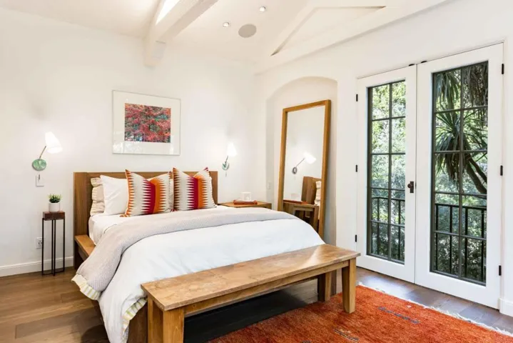 420 Maple Street, Palo Alto, California 94301