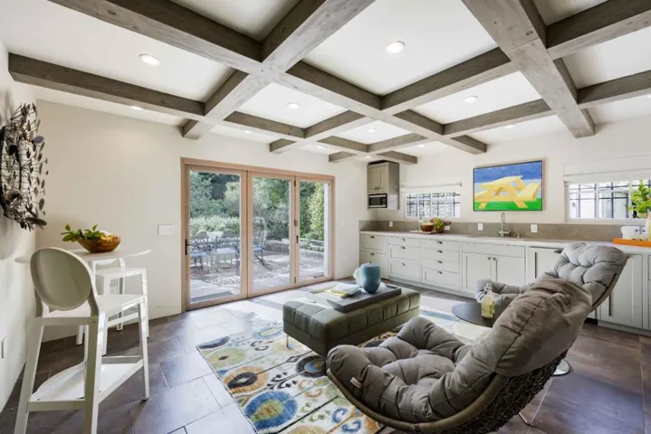 420 Maple Street, Palo Alto, California 94301