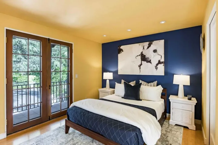 420 Maple Street, Palo Alto, California 94301