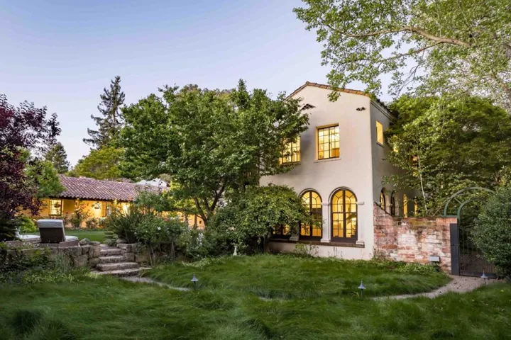 420 Maple Street, Palo Alto, California 94301