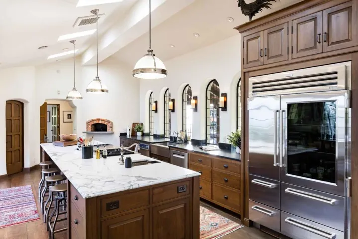 420 Maple Street, Palo Alto, California 94301
