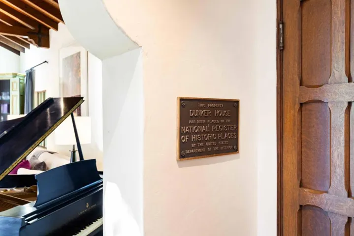 420 Maple Street, Palo Alto, California 94301