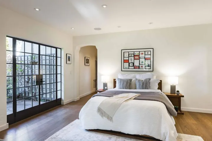 420 Maple Street, Palo Alto, California 94301