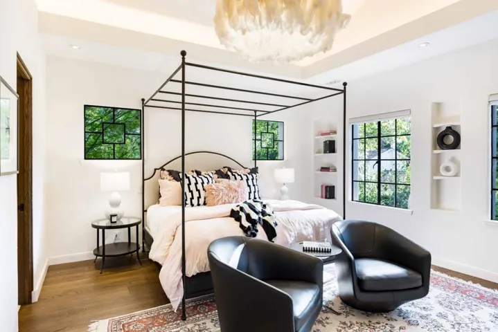420 Maple Street, Palo Alto, California 94301