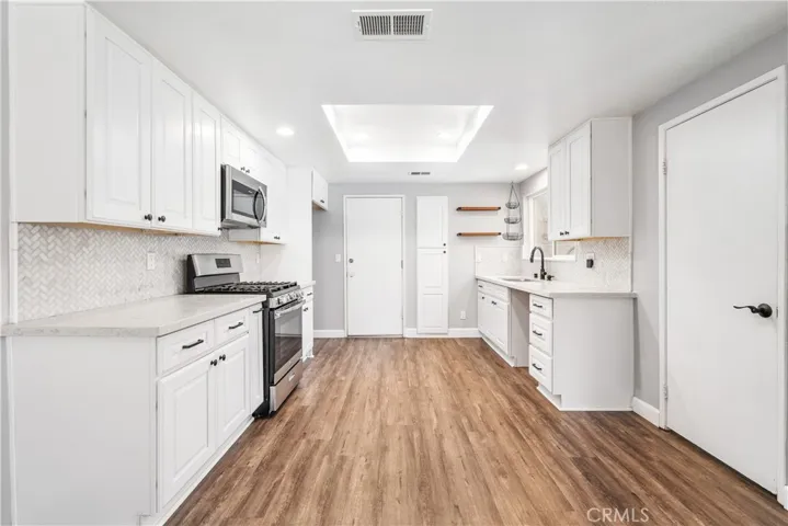 11799 Autumn Place, Fontana, California 92337