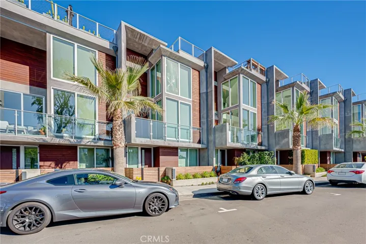 3308 Via Oporto, Newport Beach, California 92663