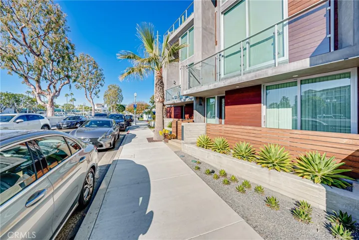 3308 Via Oporto, Newport Beach, California 92663