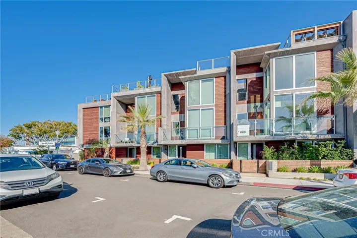 3308 Via Oporto, Newport Beach, California 92663
