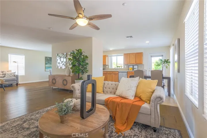 13211 La Tierra Way, Sylmar, California 91342