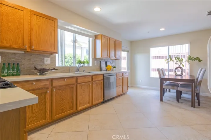 13211 La Tierra Way, Sylmar, California 91342