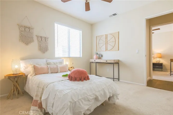 13211 La Tierra Way, Sylmar, California 91342