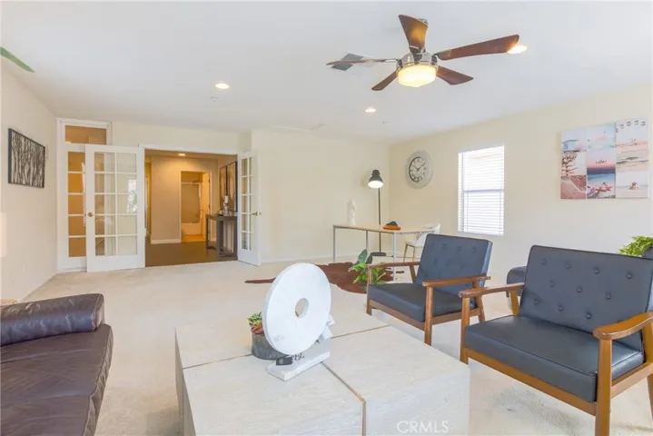 13211 La Tierra Way, Sylmar, California 91342