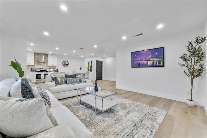 11841 Tigrina Avenue, Whittier, California 90604